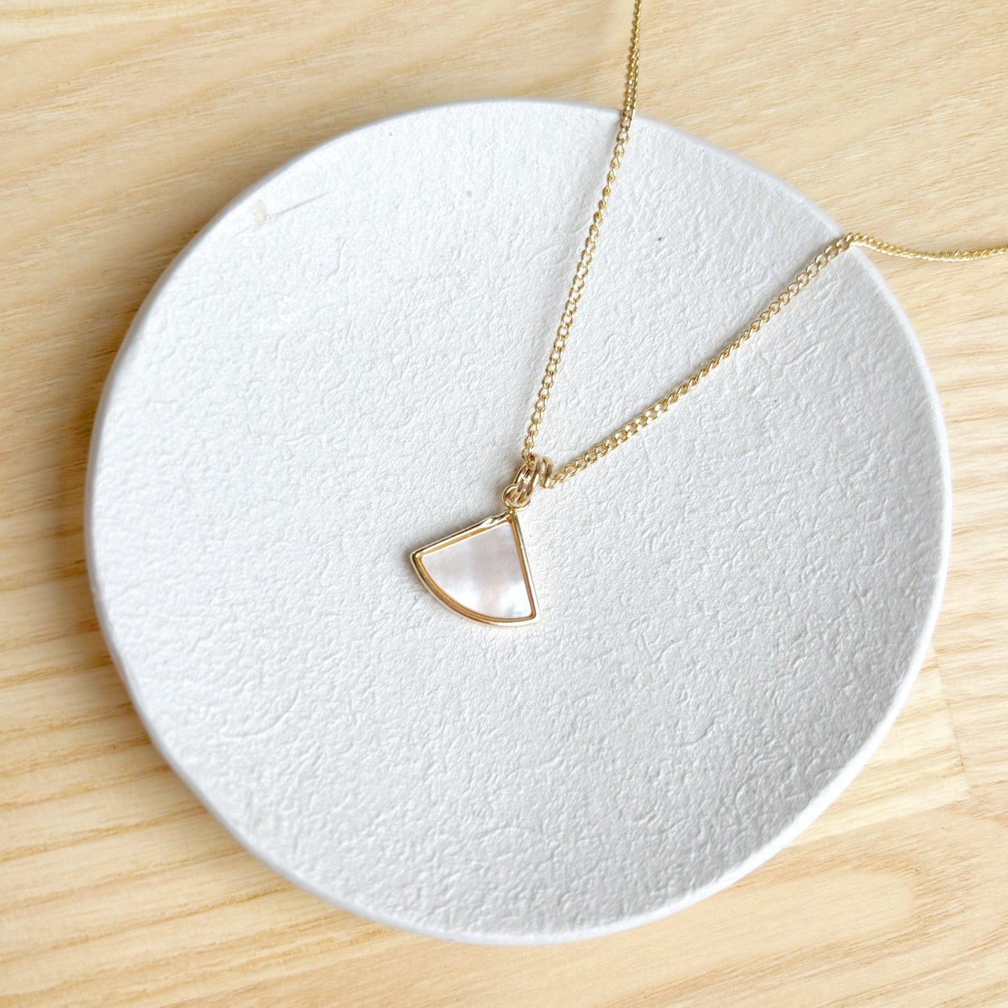 Gold Plated Dainty Shell Necklace - BearHugs